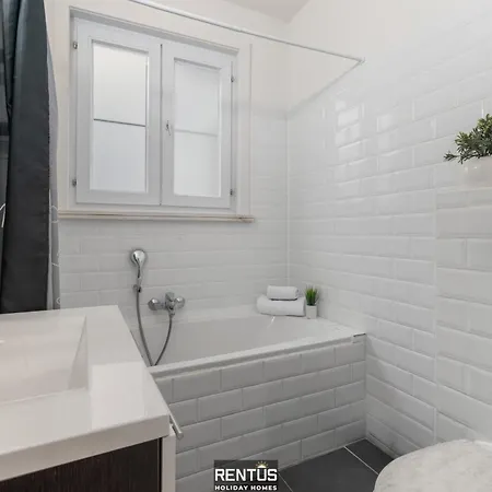 Maison Wellington - In The Heart Of *